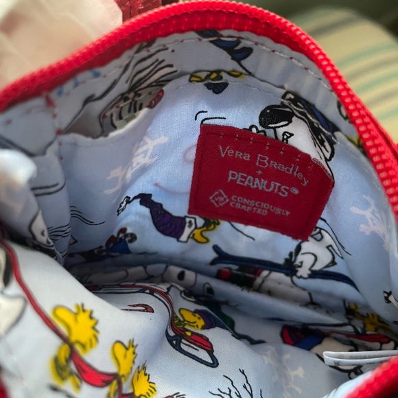 ❄️ NWT Vera Bradley Peanuts Snoopy Zip ID Lanyard in Woodstock Ski Lift ❄️ - Picture 6 of 8